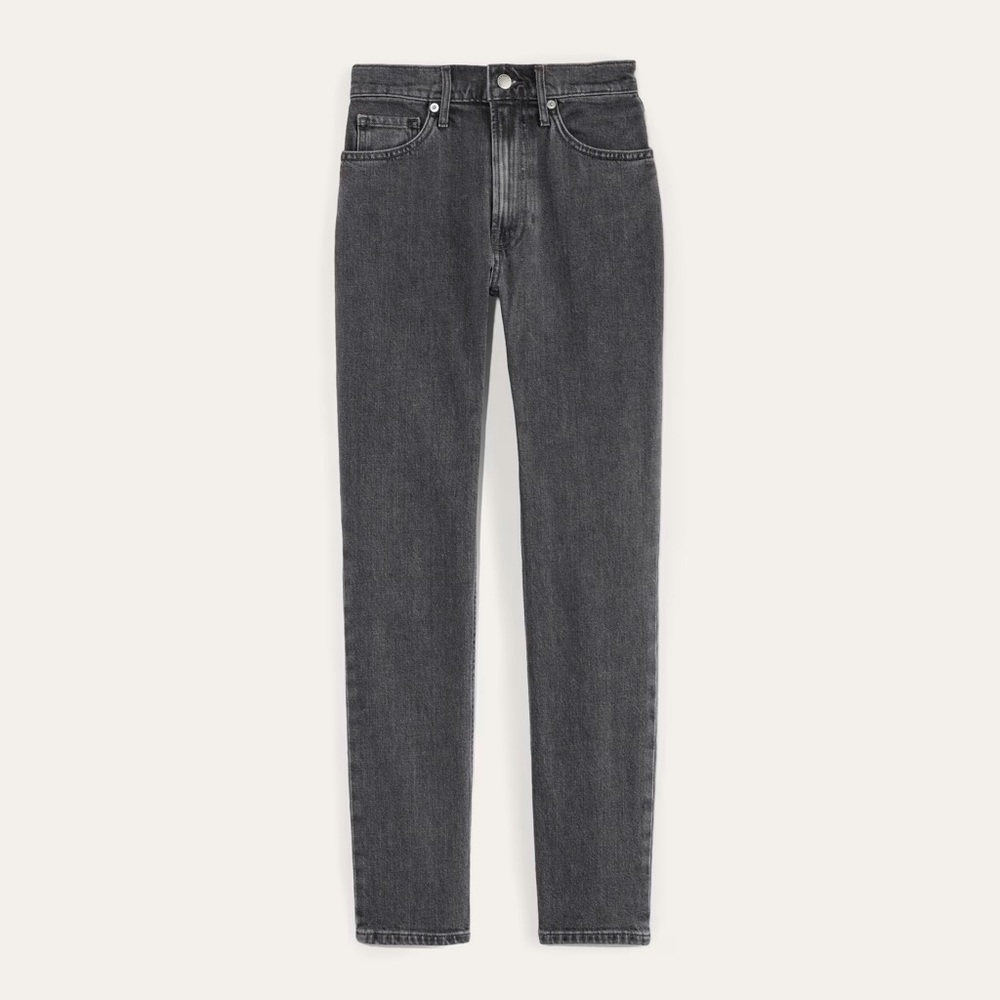 Women’s Everlane High Rise The Original Cheeky Jean in Washed Charcoal// 32S